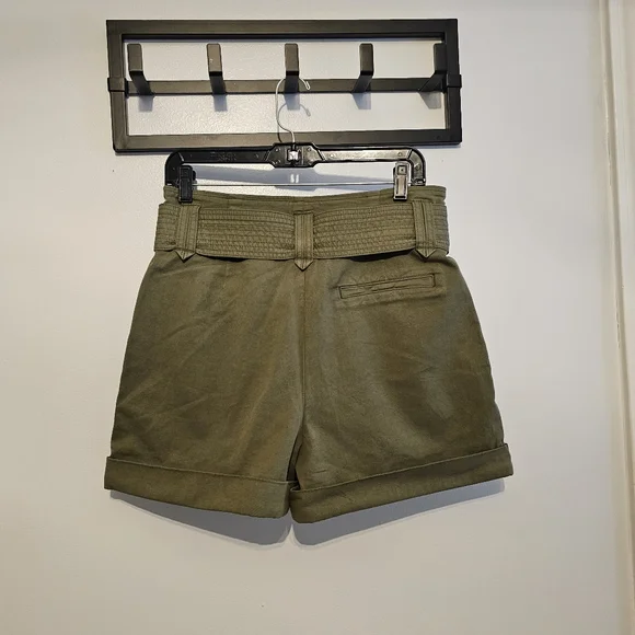 NWT Sezane Rome Shorts in Khaki - Picture 2 of 3